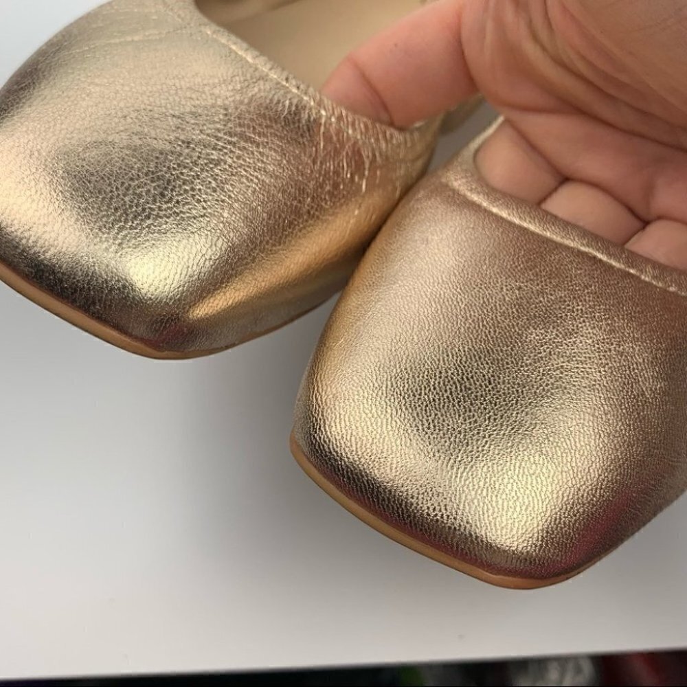 New Vince Camuto ballet flats Brindin sz 6.5 Egyptian gold leather square toe - Picture 9 of 13